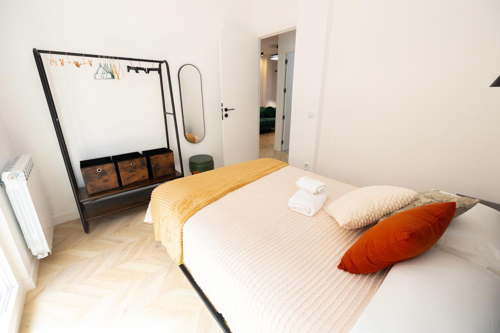 Ruata Del Pilar Turistea Apartment Zaragoza Bagian luar foto